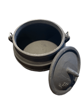 Load image into Gallery viewer, Cast Iron Cauldron Ribbed 5 inch - Witch Chest