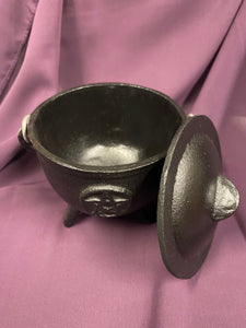 Pentacle Cast Iron Cauldron - Witch Chest