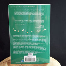 Load image into Gallery viewer, Cunningham&#39;s Encyclopedia of Magical Herbs (Expanded &amp; Revised Edition) - witchchest