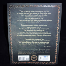 Load image into Gallery viewer, Grimore for the Green Witch - By Ann Moura - witchchest
