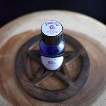 Load image into Gallery viewer, Ritual Altar Oil - 15ml - witchchest