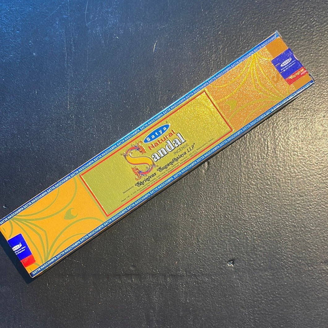 Satya Natural Sandalwood Incense Sticks - 15g - Witch Chest