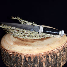 Load image into Gallery viewer, Scottish Pentacle Athame - witchchest